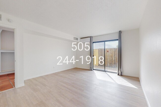 Building Photo - 876 Tramway Ln Ct NE