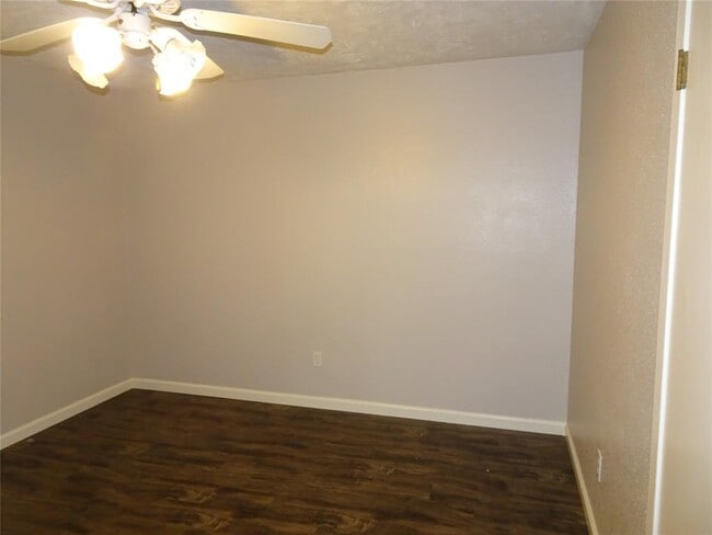 Building Photo - 134 Memory Ln