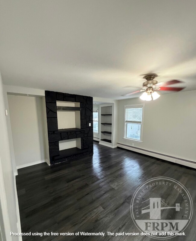 Building Photo - 64 Walnut St