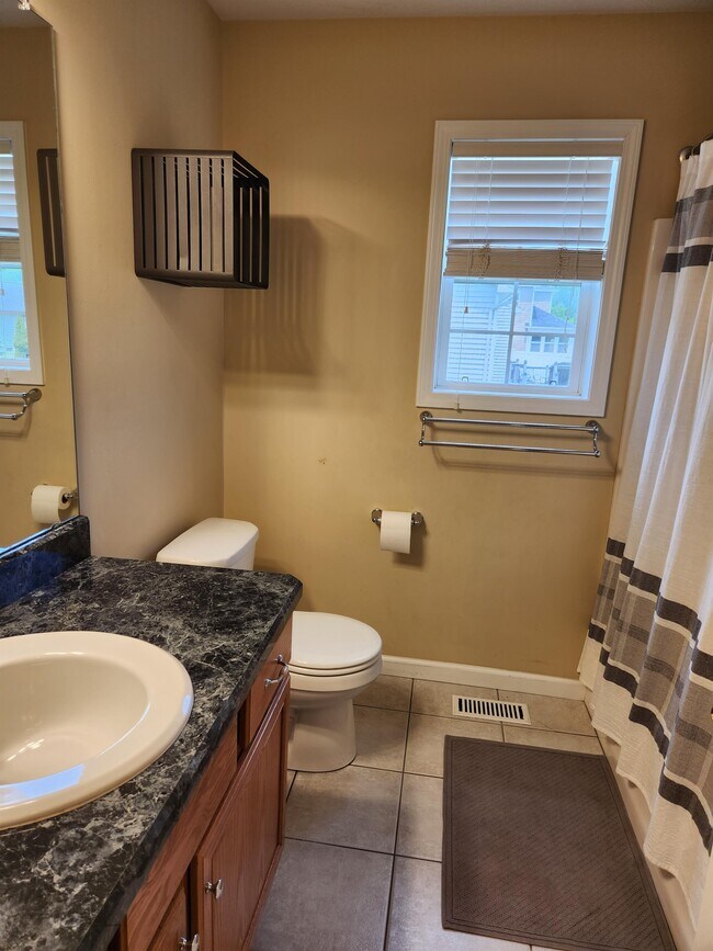 Building Photo - 8355 Nates Ln