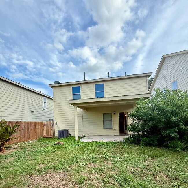 Building Photo - 447 Silky Leaf Dr