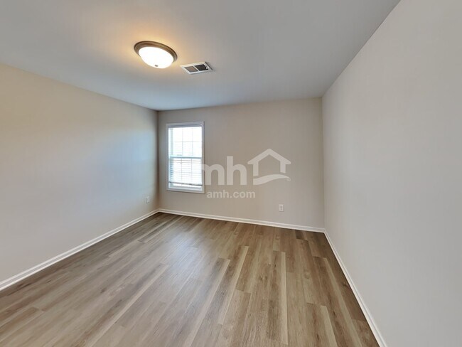 Building Photo - 908 Beverly Ct