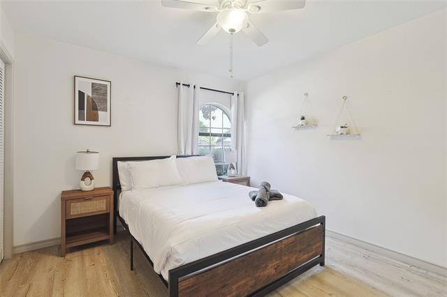 Building Photo - 7841 El Pensador Dr