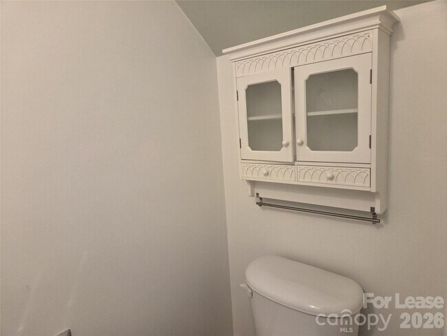 Building Photo - 109 Chawton Ln