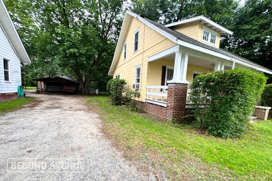 Building Photo - 1416 Herrington Rd