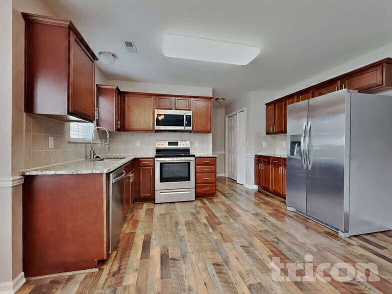 Building Photo - 5750 Misty Meadows Ct