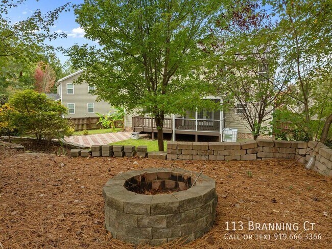 Building Photo - 113 Branning Ct