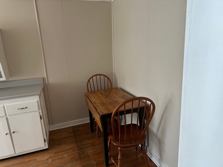 Dining Area - 43 1st St