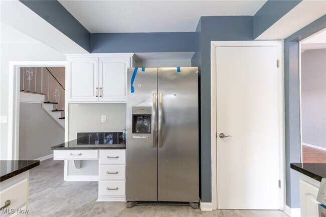 Building Photo - 24434 Emmons Rd