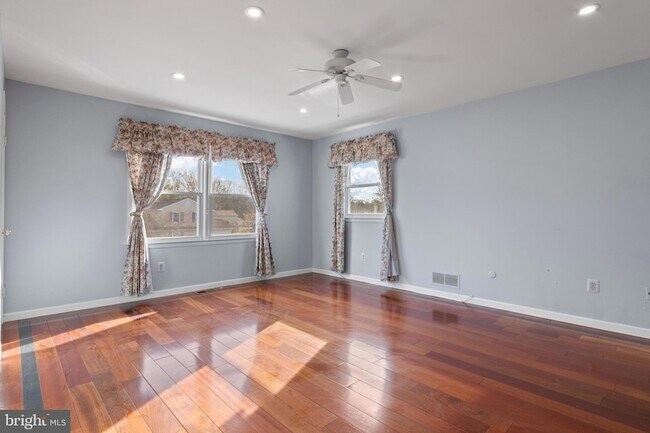 Building Photo - 12 Mershon Ln