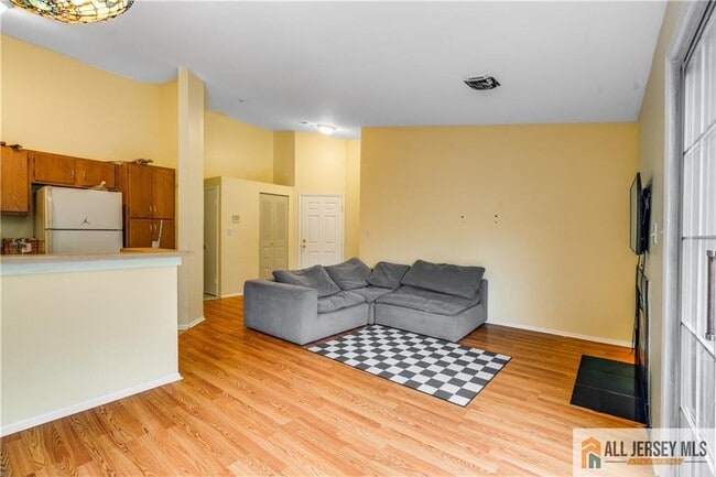 Building Photo - 3113 Cypress Ct