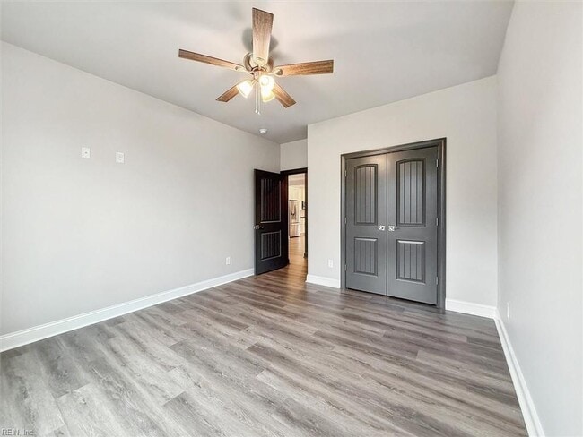 Building Photo - 3009 Ridge Dr