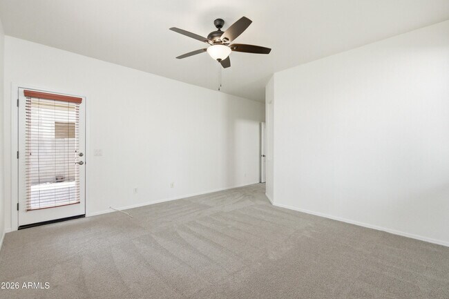 Building Photo - 4157 E Santa Fe Ln