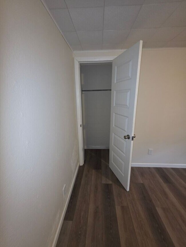 Building Photo - 2 bedroom unit in Berrien Springs