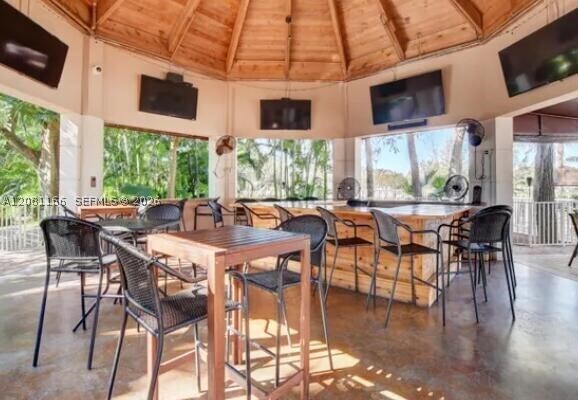 Building Photo - 11090 Baybreeze Way