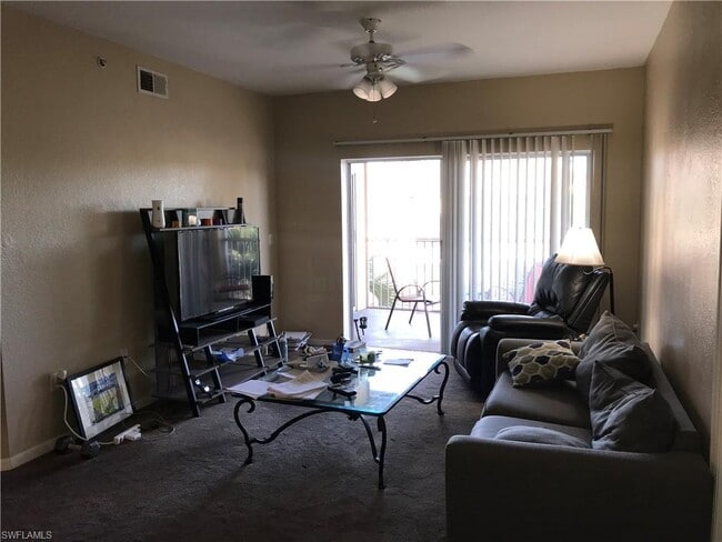 Building Photo - 6400 Aragon Way