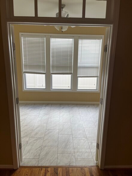 Building Photo - 3409 Sunbright Ln
