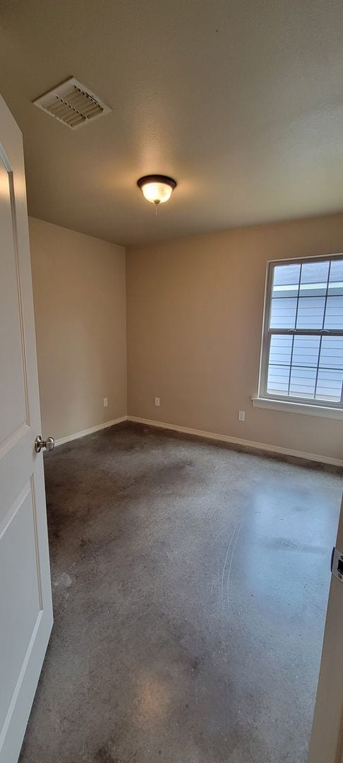 Building Photo - Amazing 3 Bed/1 Bath, Newer Construction, ...