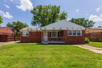 Building Photo - 1515 E Jump St
