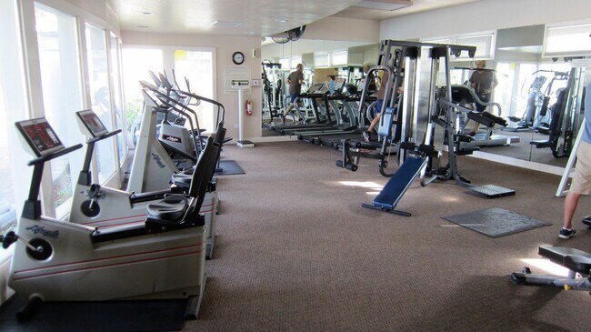 Building Photo - RANCHO BERNARDO - 2 BR RANCH BERNARDO CONDO WITH BEAUTIFUL VIEWS & RESORT STYLE AMENITIES & AC!