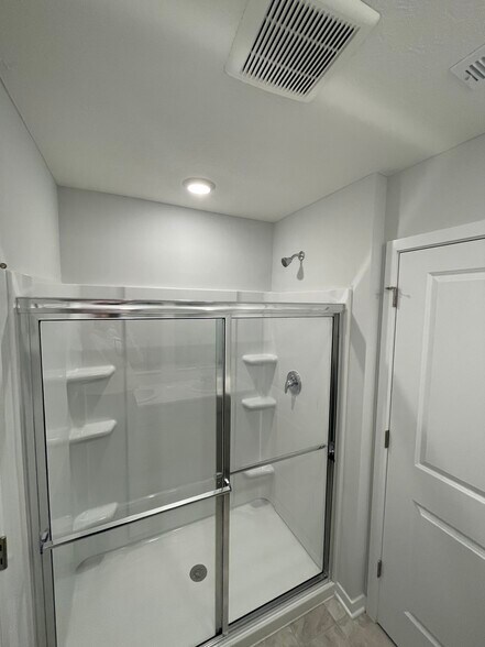 Building Photo - 6375 Marinelli Dr N