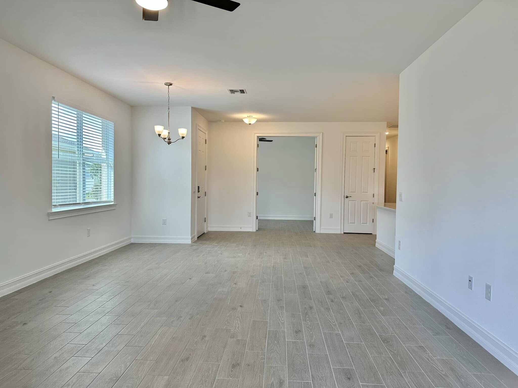 Building Photo - 43860 Blue Heron Ln