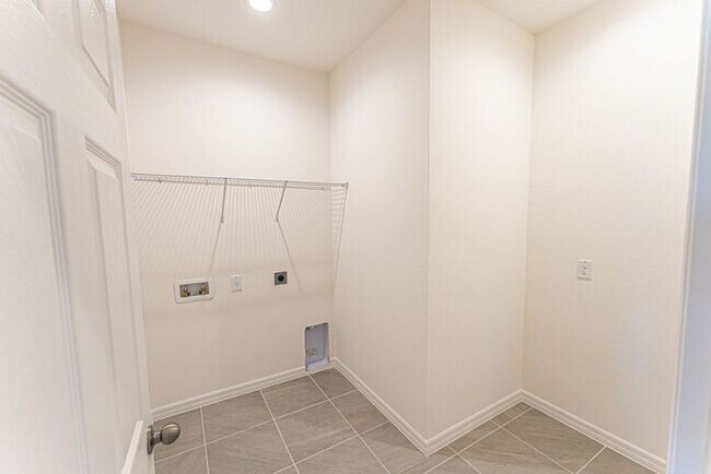 Building Photo - Coming soon!!!!-Discover Your Pristine Sanctuary at Trinity Place!!-5895 Vision Road St. Cloud, F...