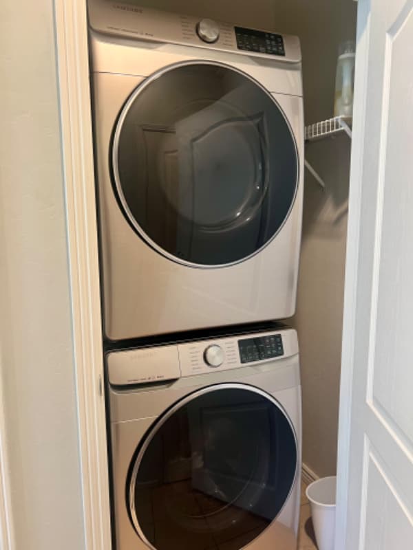 Building Photo - 1562 W 10 S