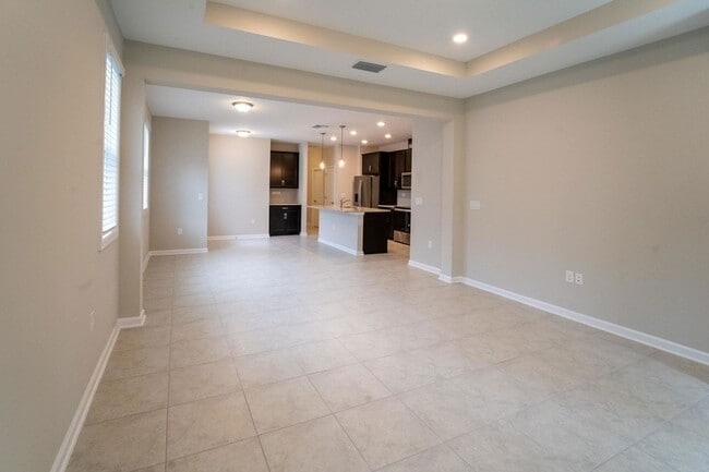 Building Photo - 298 Modesto Dr