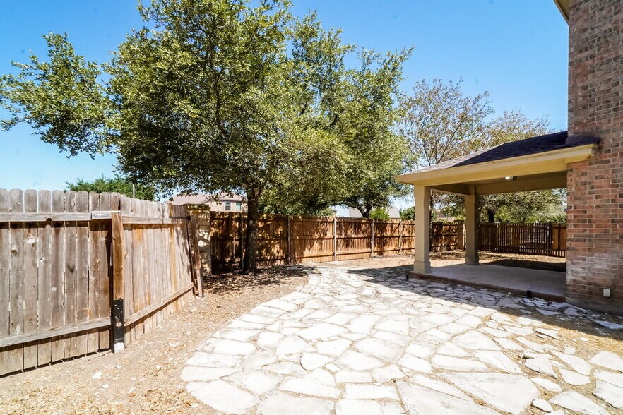 Building Photo - 101 Cermeno Cove