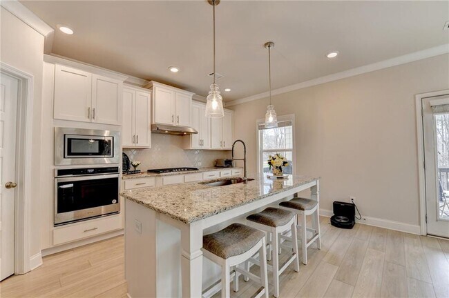 Building Photo - 1561 Branthaven Ln
