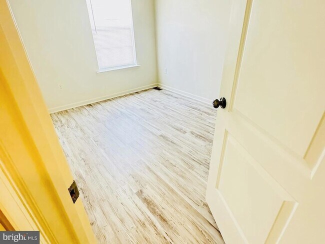 Building Photo - 4935 Laurel Valley Ln