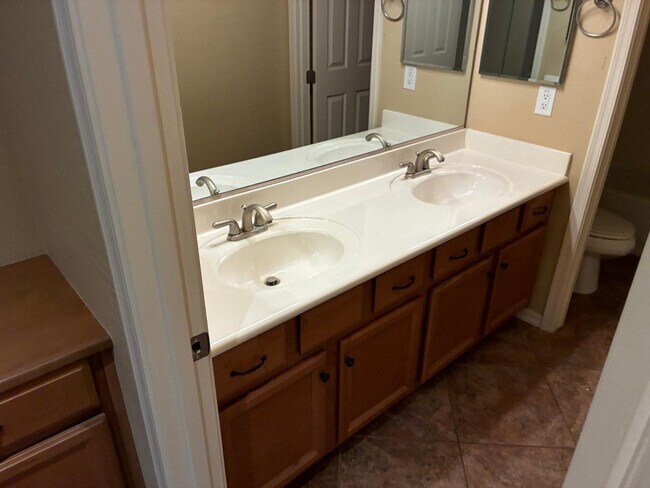 Building Photo - 20973 W Cora Vista