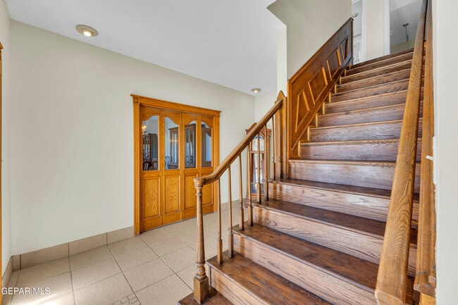 Building Photo - 2153 Trawood Dr