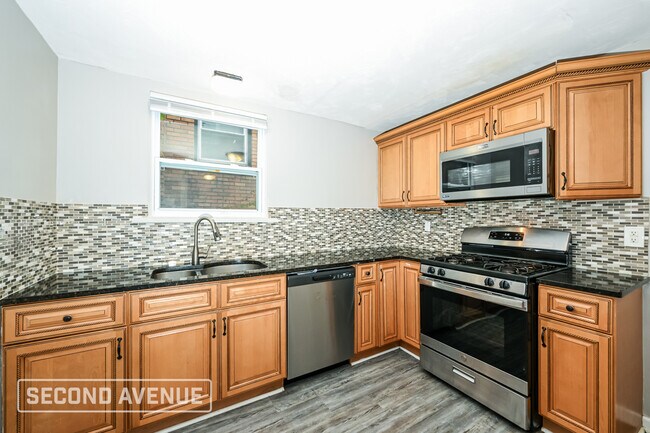 Building Photo - 3107 Elroy Ave