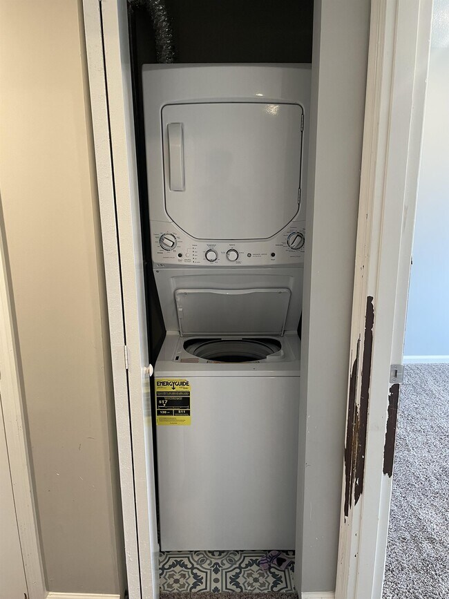 Building Photo - 1200 NW Hwy 7