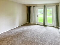 Building Photo - 4620 Reka Dr