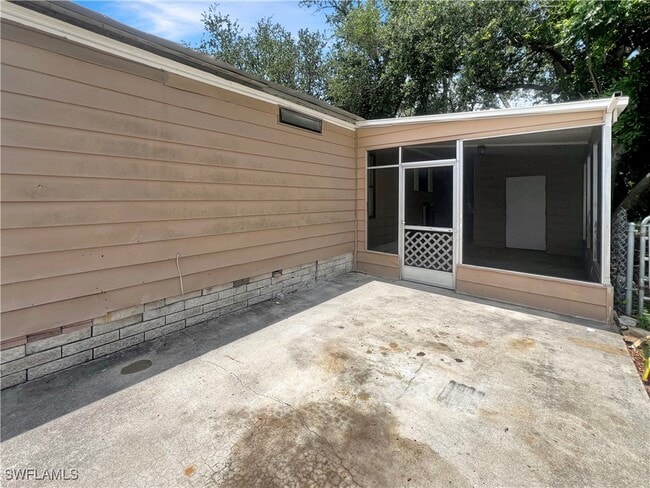 Building Photo - 7574 Grady Dr