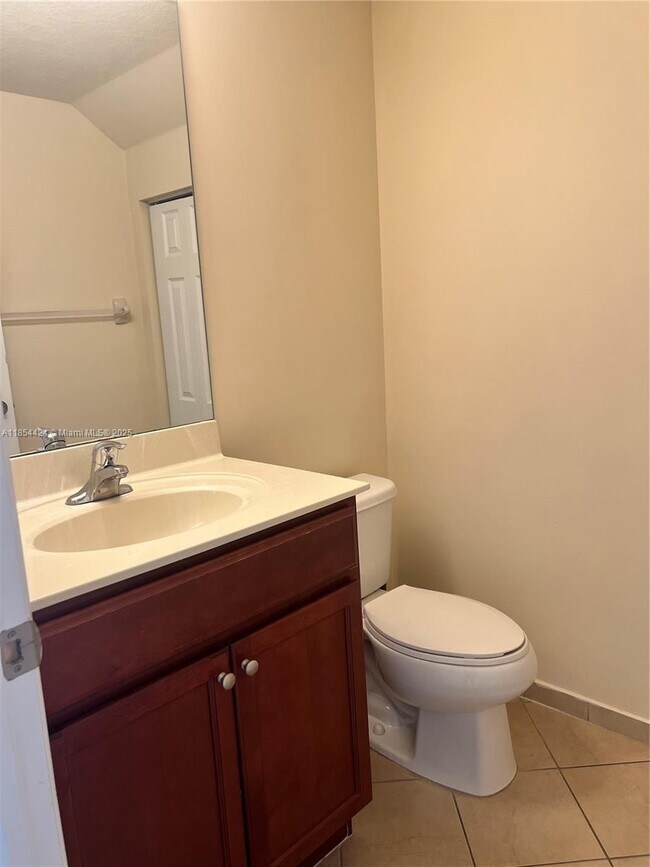 Building Photo - 16330 SW 71st Terrace