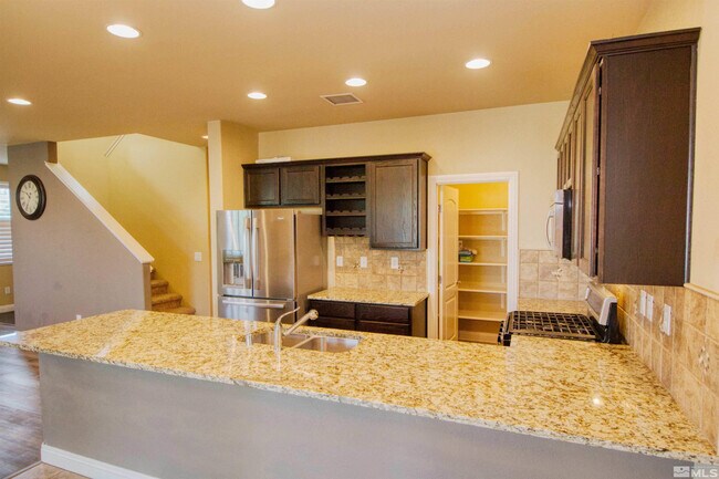 Building Photo - 10701 Cordero Dr