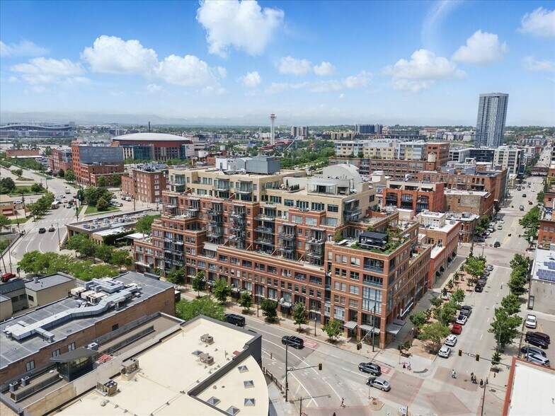 Building Photo - 1499 Blake St