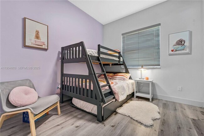 Building Photo - 5046 SW 162nd Ave