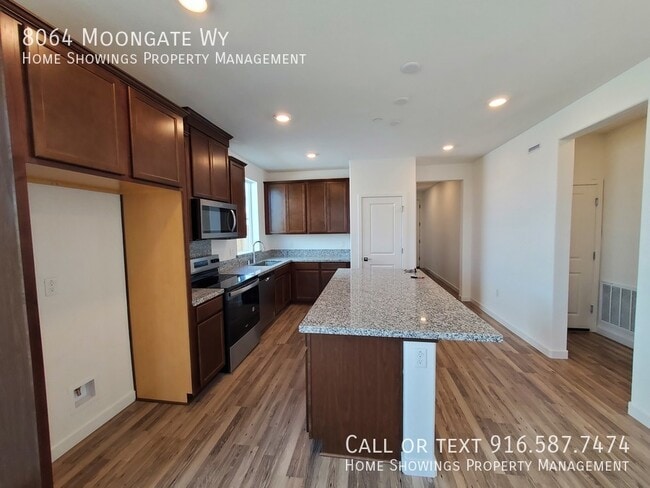 Building Photo - 8064 Moongate Wy