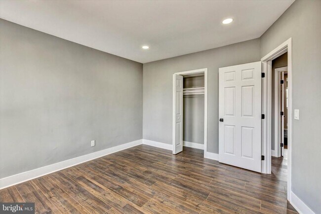 Building Photo - 3015 Spaulding Ave
