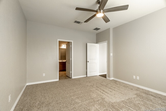 Building Photo - 682 Pond Springs