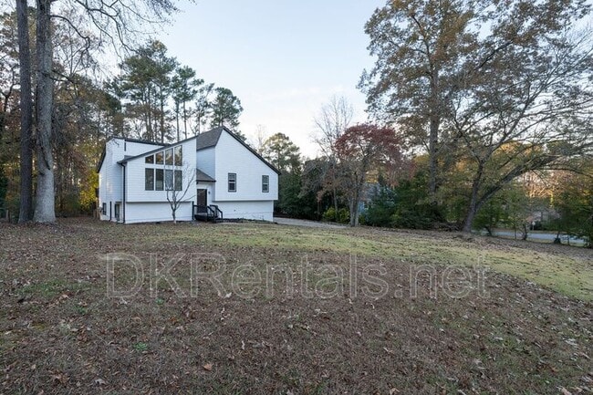 Building Photo - 237 Park Ave