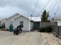 Building Photo - 5731 Pinetree Ave