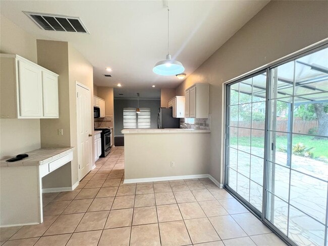 Building Photo - 12416 Beartrap Ln