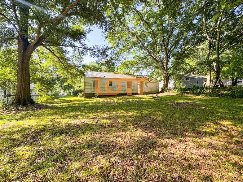 Building Photo - 126 Irene Cir