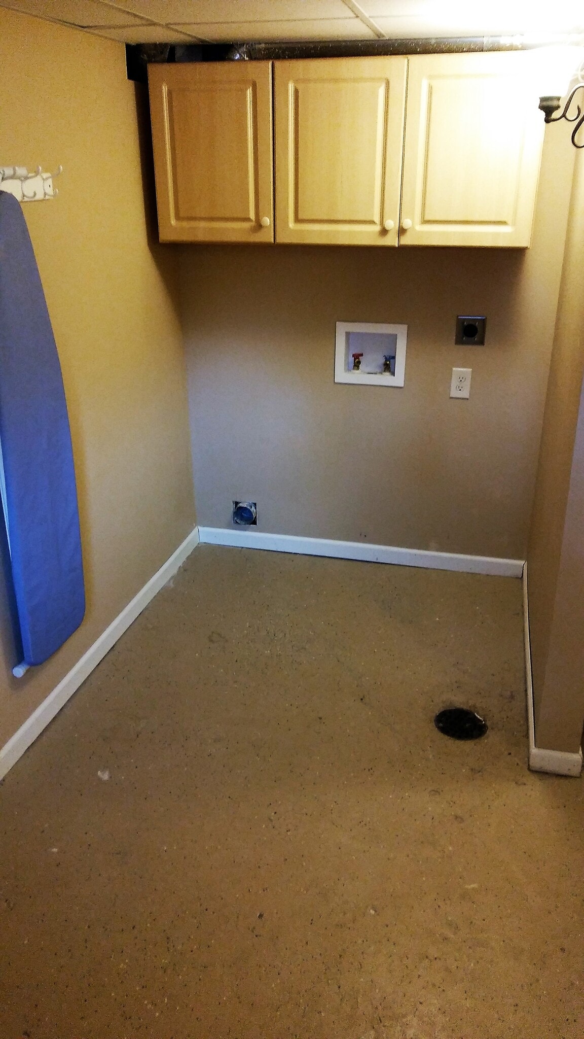 laundry room - 114 Walnut Street